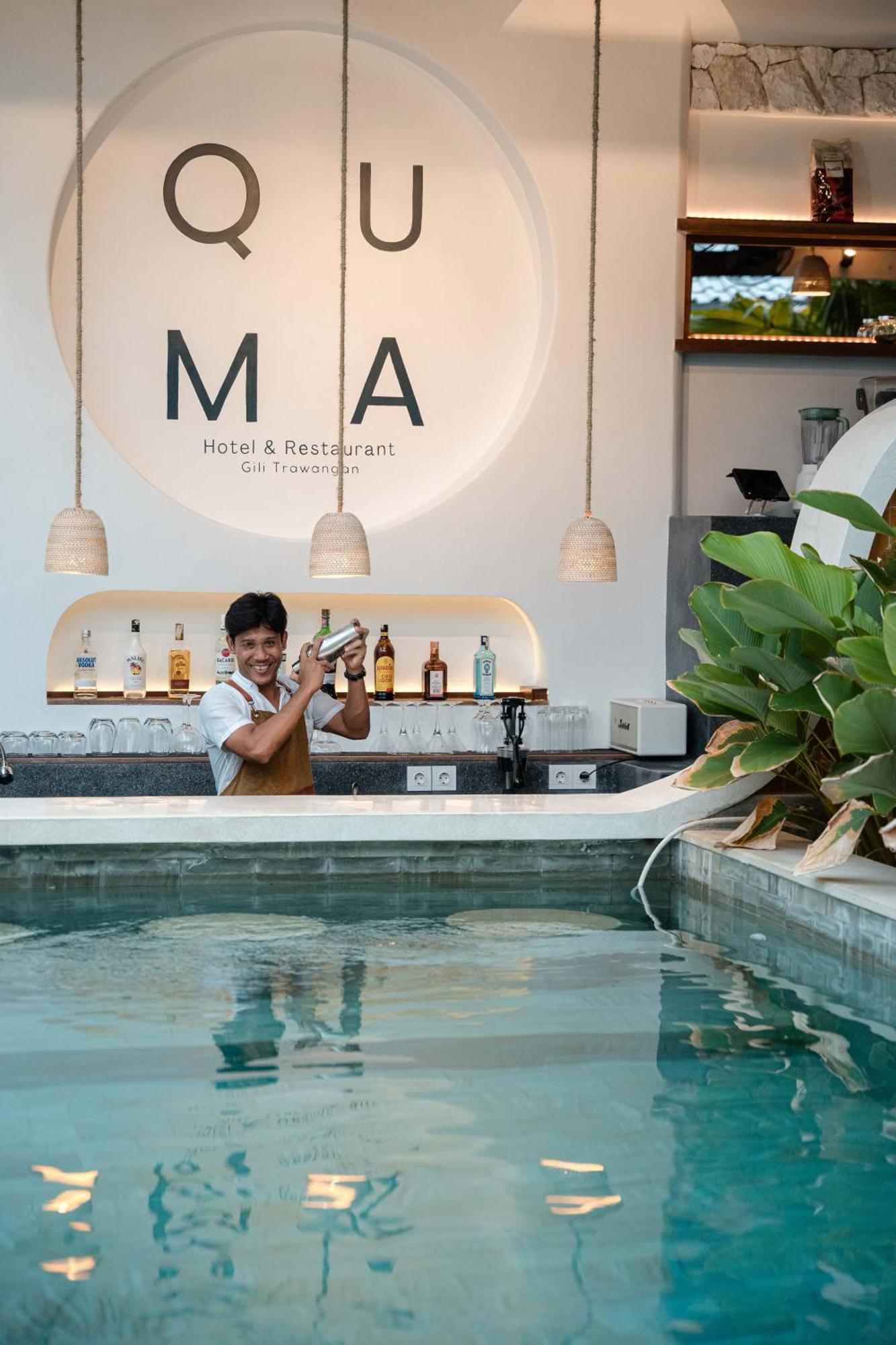 Quma Hotel Джили Трауанган Екстериор снимка